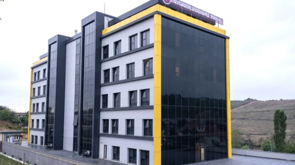 Nyumba ya Wanafunzi wa Kike ya Uygar dormitory