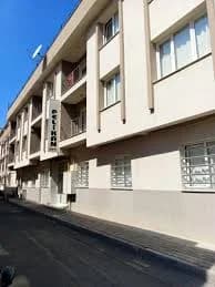 Nyumba ya Wanaume ya Pelikan dormitory