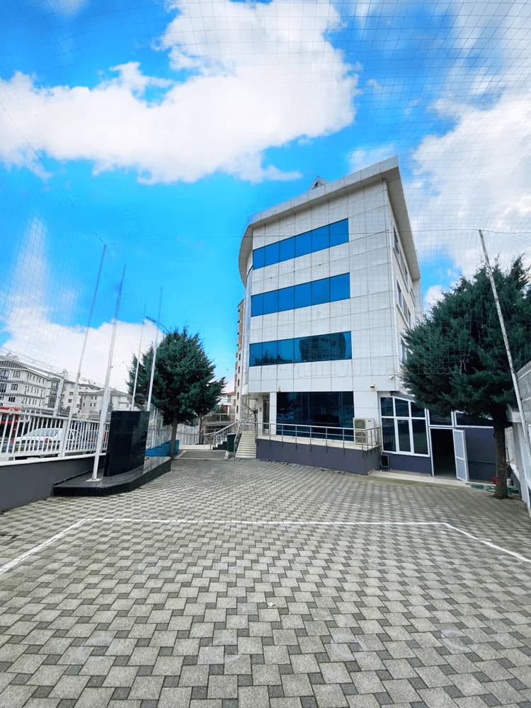 Мужской студенческий общежитие Пендик Хан dormitory