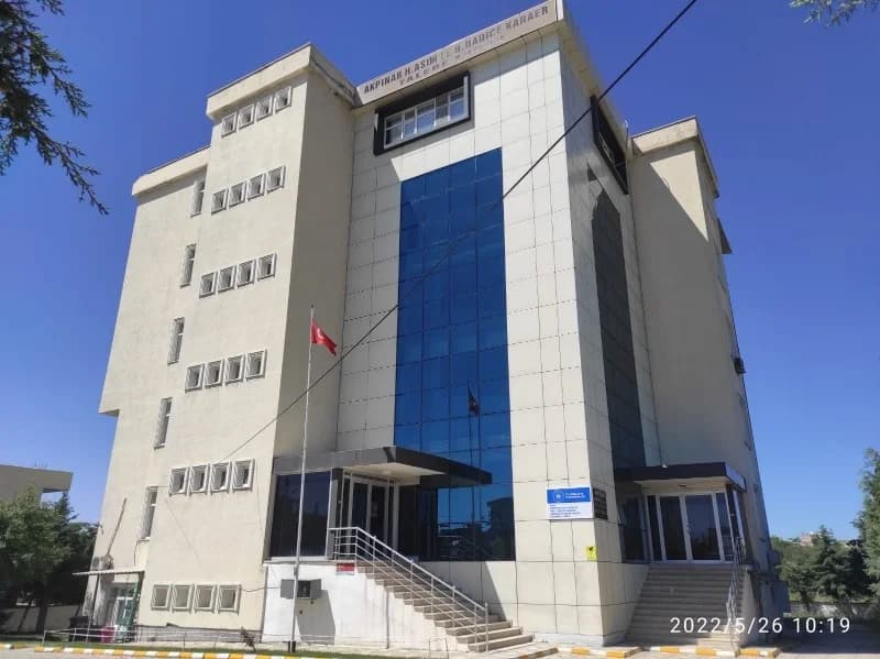 私人阿克皮纳尔哈吉阿斯姆和哈吉哈迪杰卡雷尔男子宿舍 dormitory