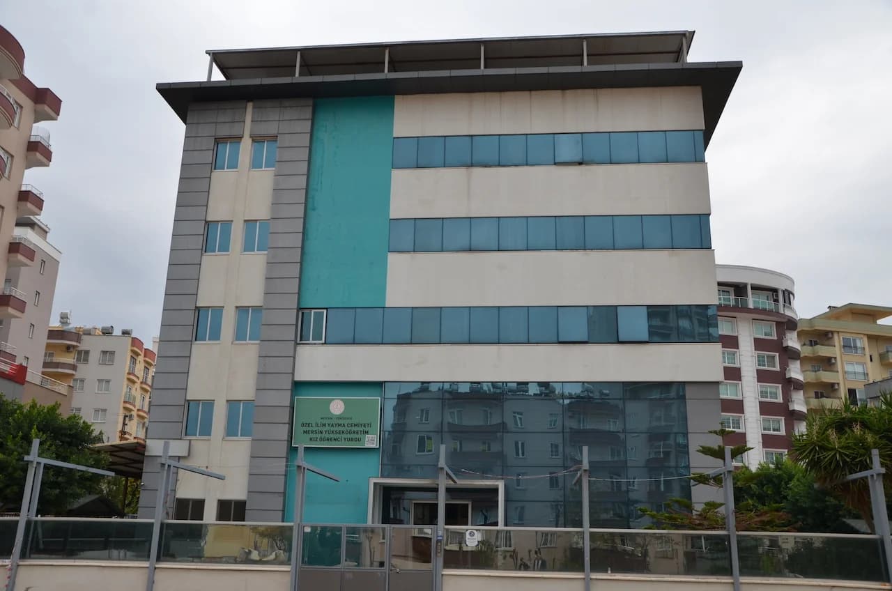 Частен женски студентски общежитие на Илим Яйма dormitory