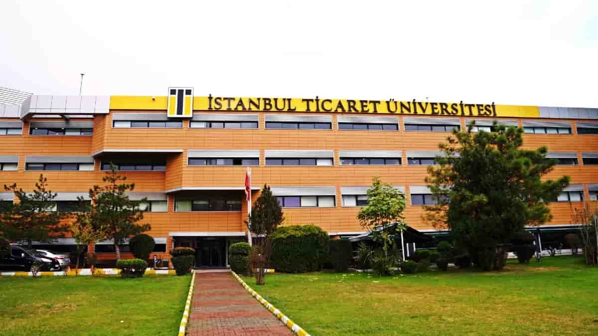 University view of Chuo Kikuu cha Biashara cha Istanbul