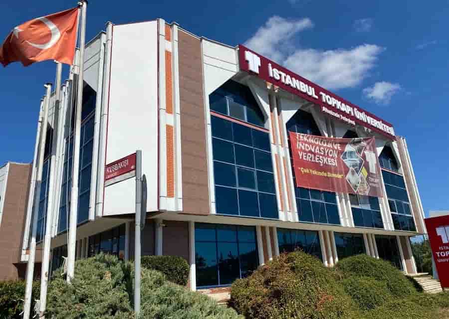 University view of Университет Истанбул Топкапи