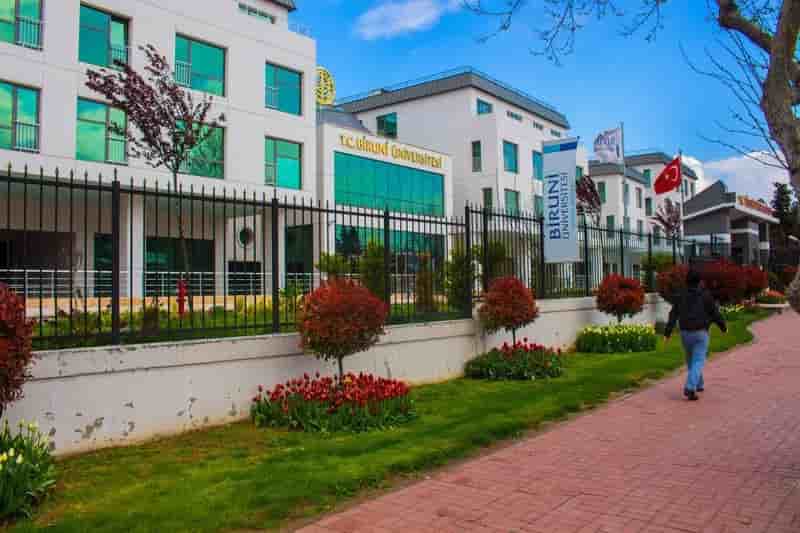 University view of Chuo Kikuu cha Biruni