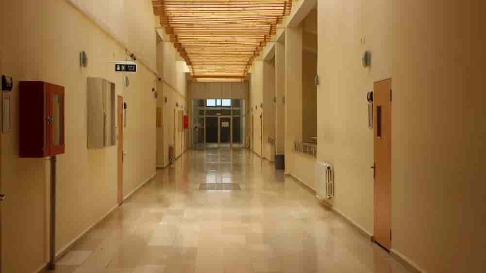 خوێندنگەی پەیوەندیدانی خزمەتگوزاریە تەندروستییەکان campus