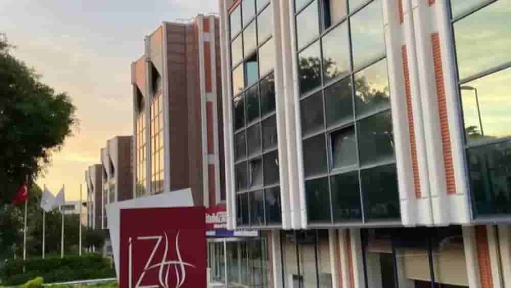 آلٹونی زادہ کیمپس campus