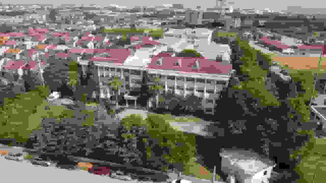 科贾埃利健康与技术大学