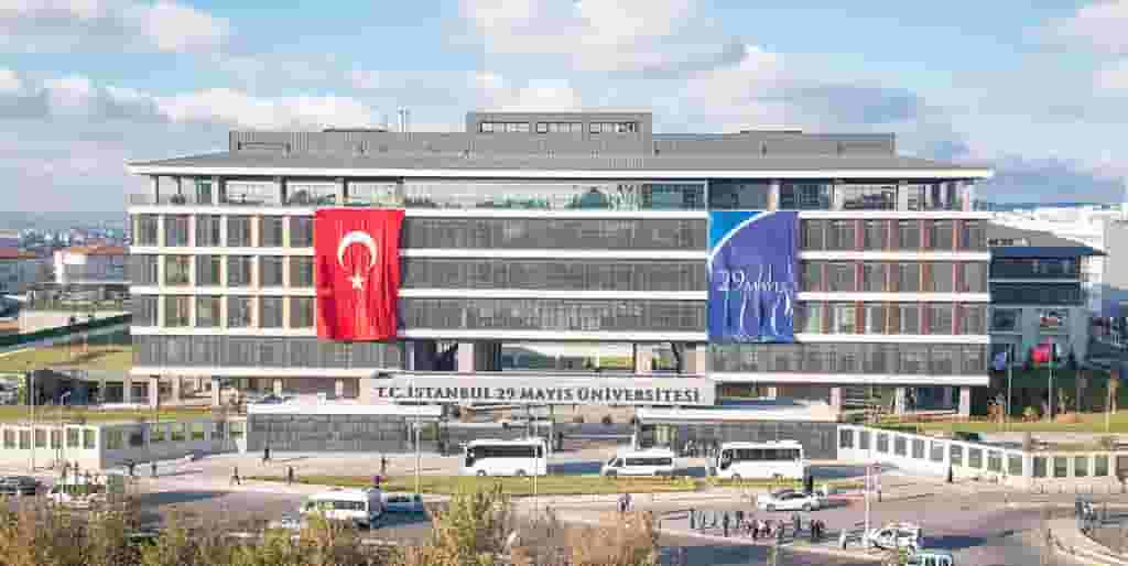 Стамбул 29 Май университети