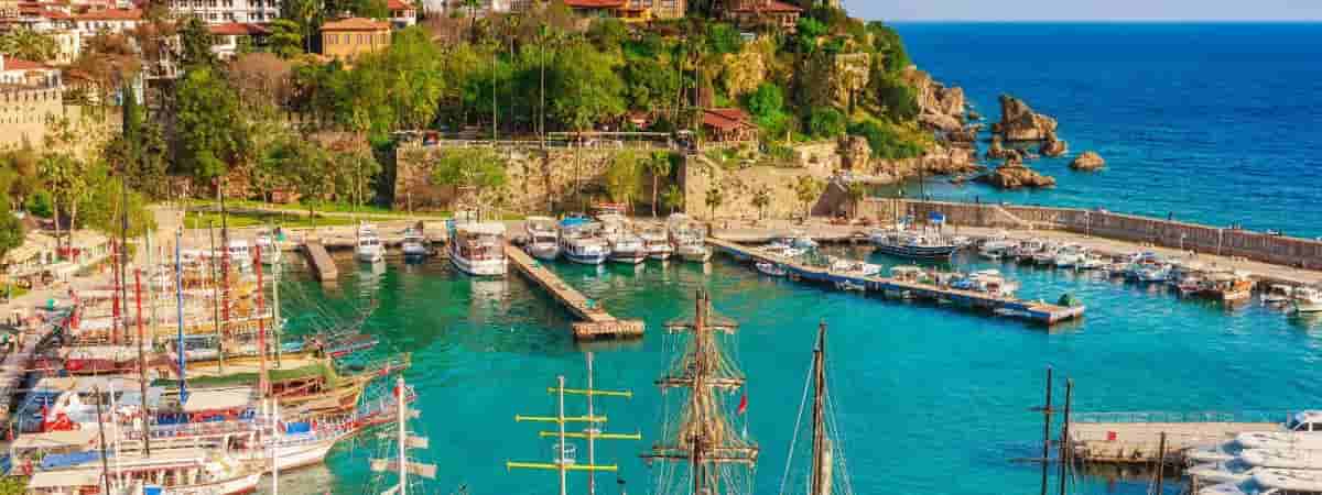 Университеты Анталии для Иностранцев: Программы Изучения Английского Языка и Языковая Поддержка.